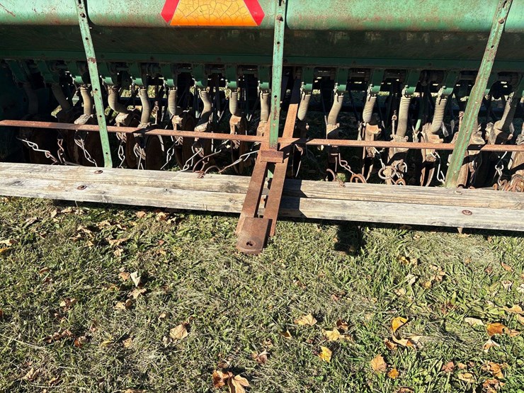 john-deere-8300-image-6