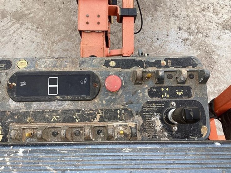 2007-jlg-600s-image-12