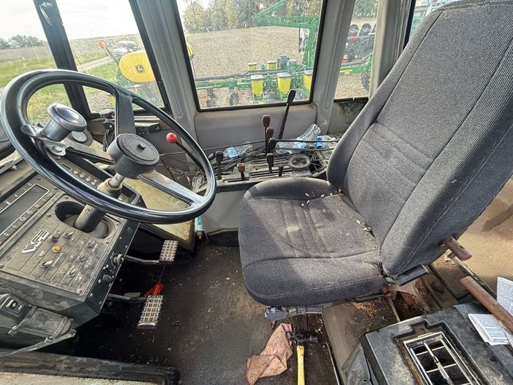 1986-white-4-225-image-28