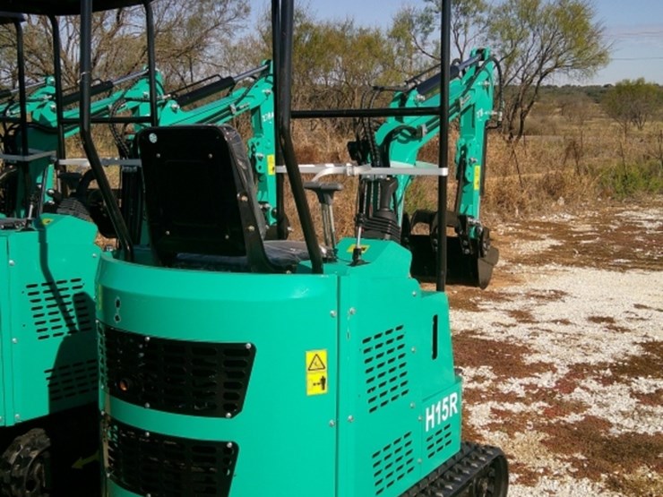 cfg-industrial-h15r-mini-excavator-image-2