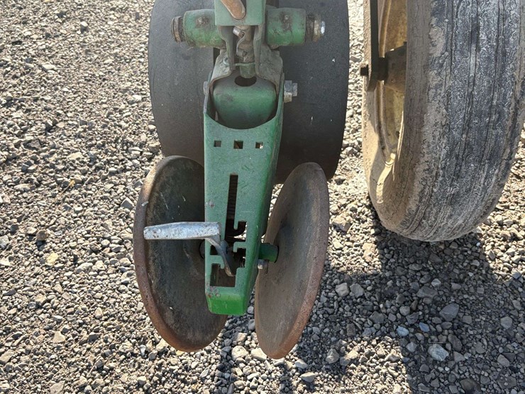 john-deere-7000-image-7