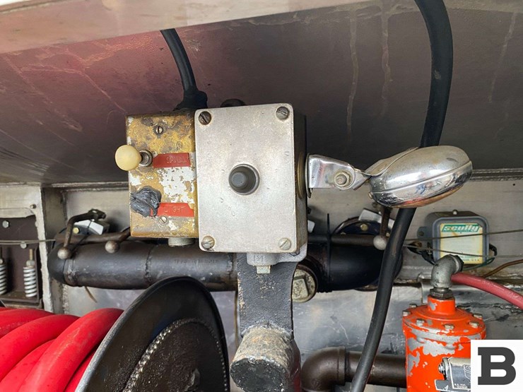 1984-international-s1954-image-23