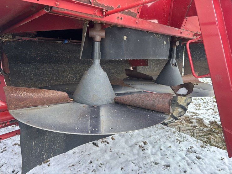 1996-case-ih-2388-image-33