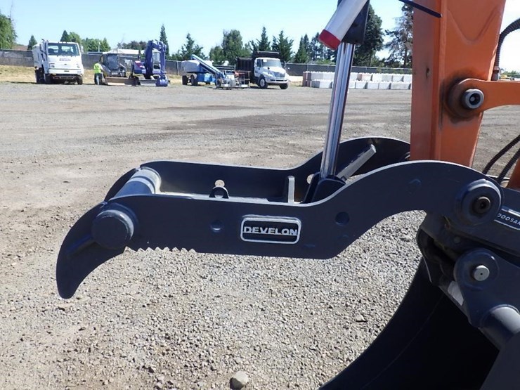 2023-develon-dx85r-3-hydraulic-excavator-image-11