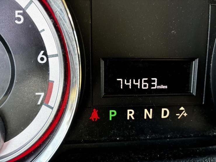 2015-dodge-caravan-image-15