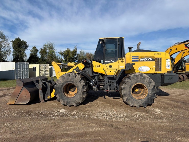 2020-komatsu-wa320-8-image-1
