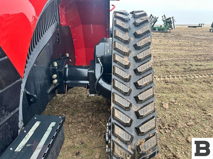 case-ih-400-image-27