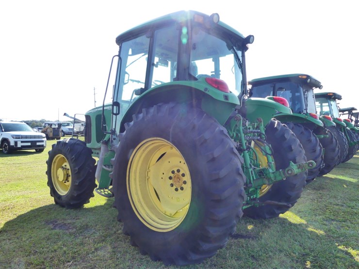 john-deere-6125-image-4