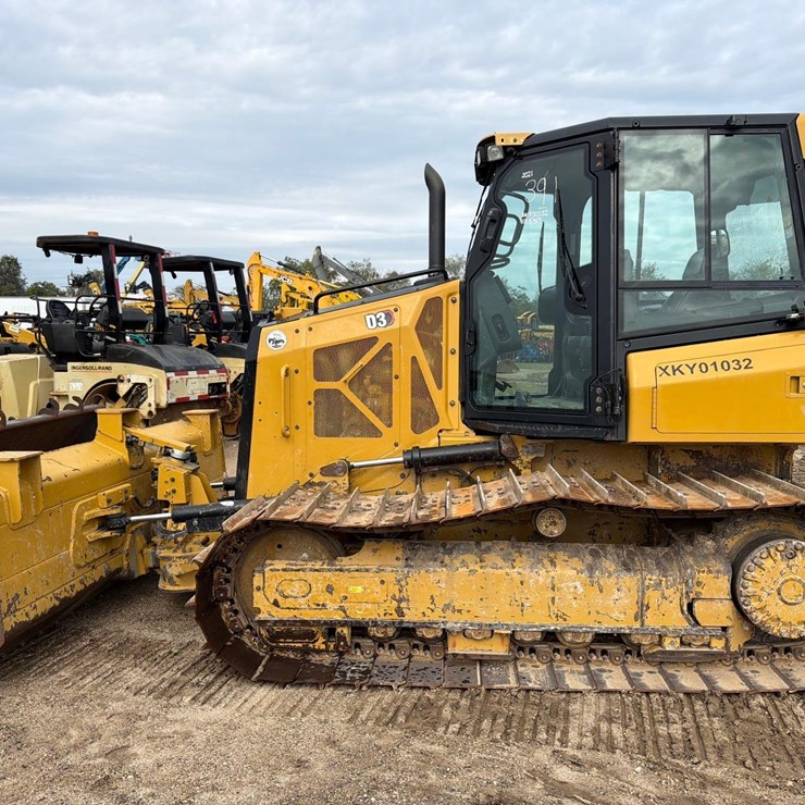 2021 CATERPILLAR D3 LGP