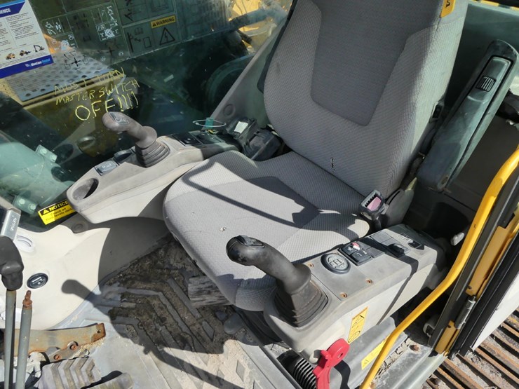 volvo-ec220dl-image-12