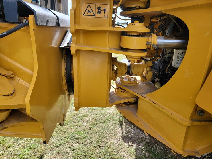 2022-bell-b45e-image-9