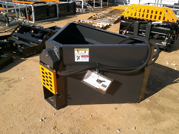 wolverine-concrete-chute-f/-skid-steer-image-1