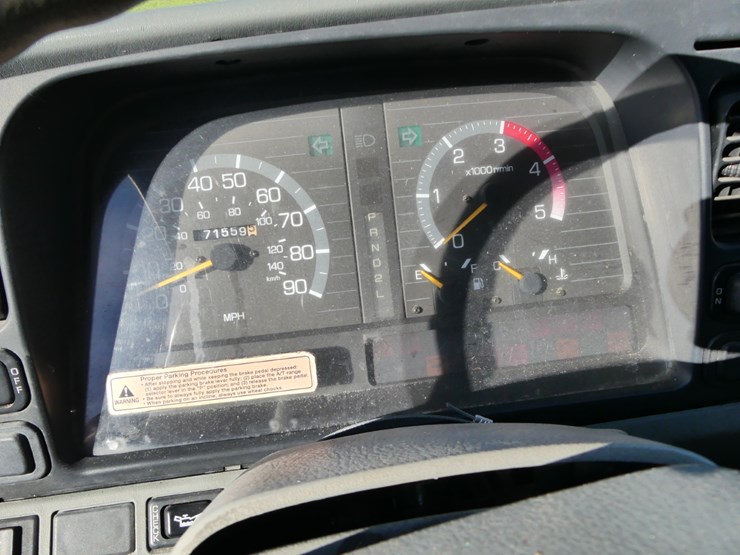 2003-mitsubishi-fuso-fh-image-14