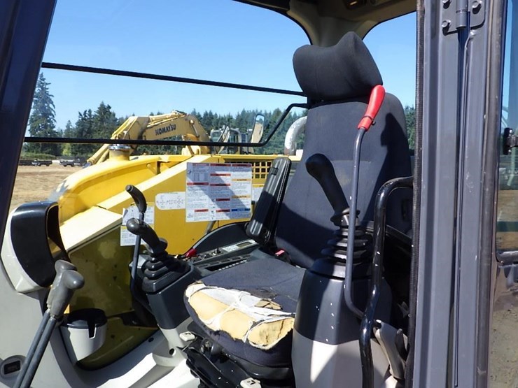 kobelco-sk85cs-3e-image-29