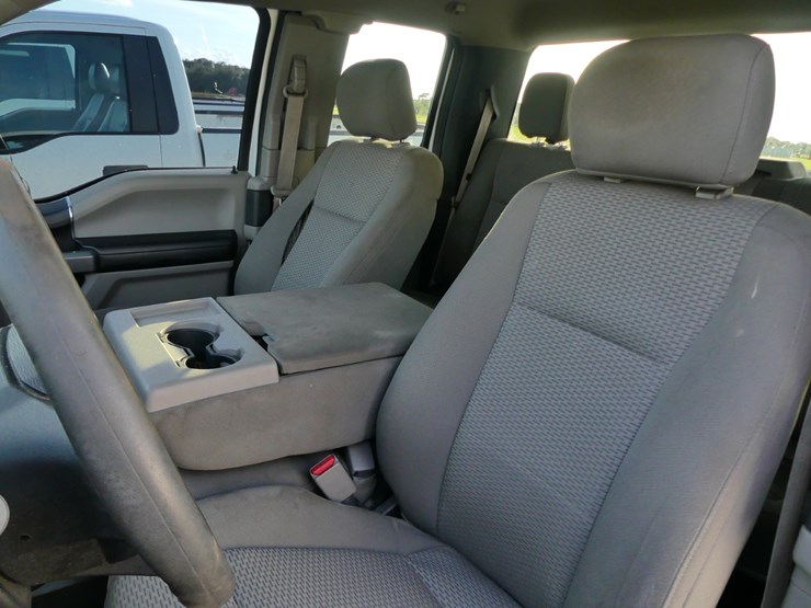 ford-f150-xlt-image-10