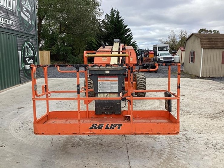 2007-jlg-600s-image-7