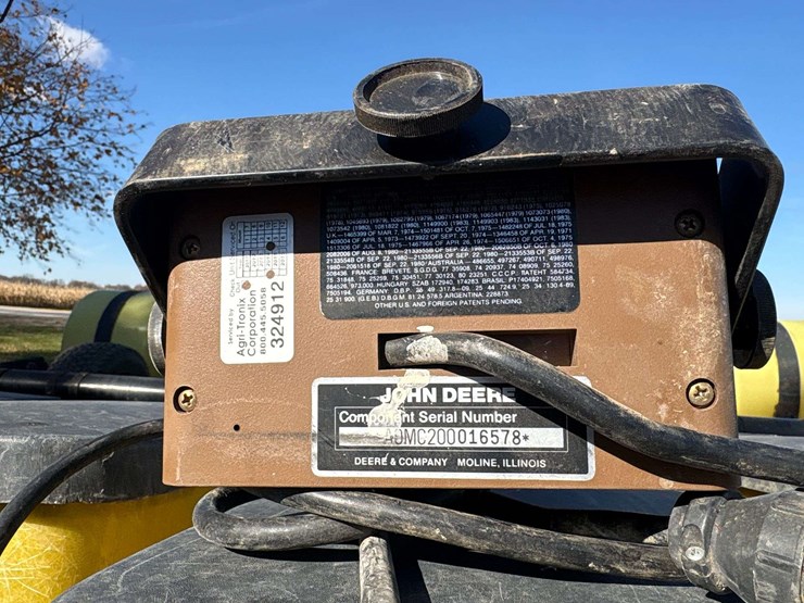 john-deere-7240-image-17