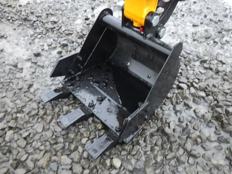 2025-vicsec-15p-hydraulic-excavator-image-14