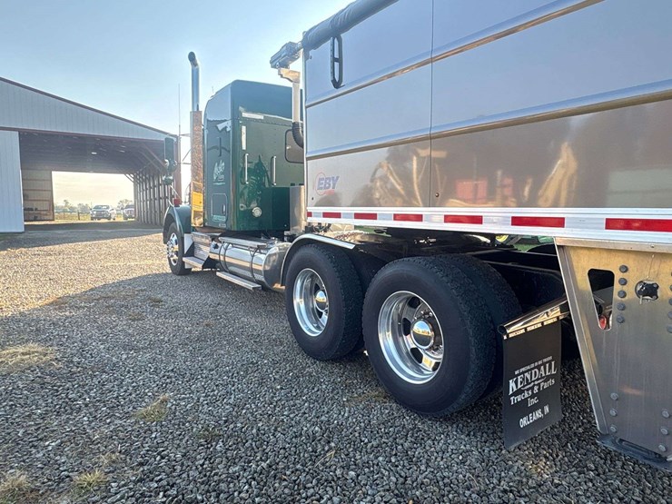 2014-kenworth-t800-image-6