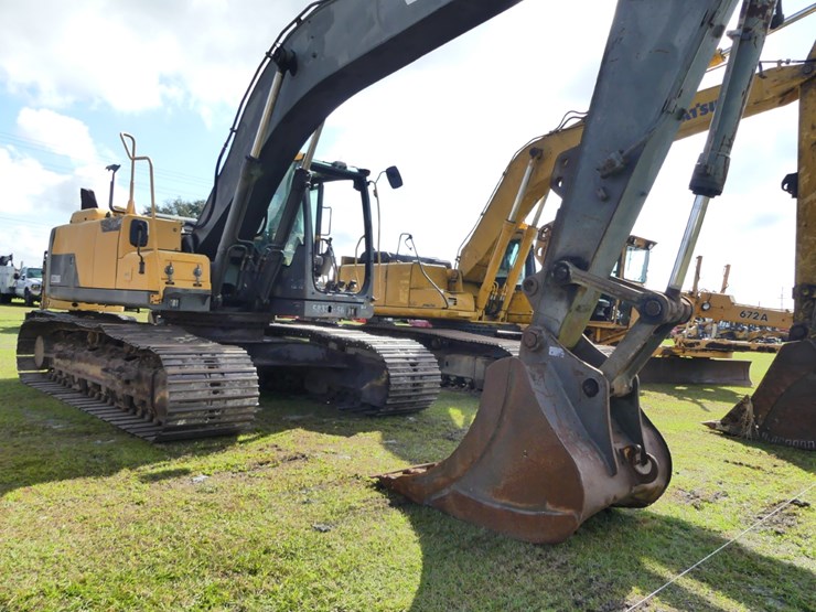 volvo-ec220dl-image-2