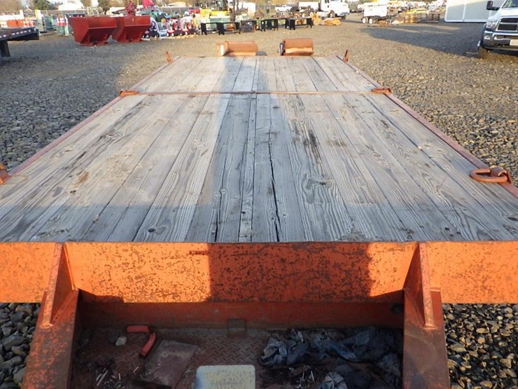 charles-machine-works-23'-t/a-dove-tail-trailer-image-9