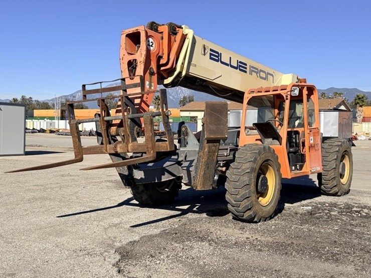 2008-jlg-gl12-55a-telescopic-reach-lift-image-1