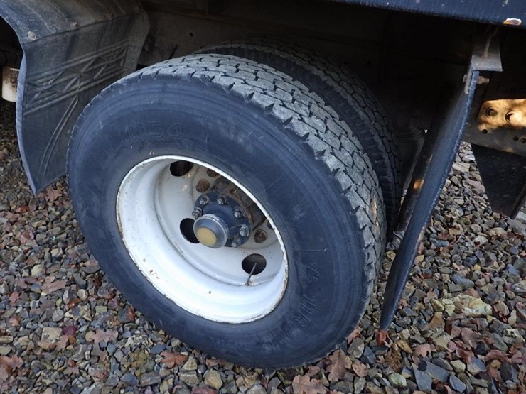 1997-ford-l8513-image-32