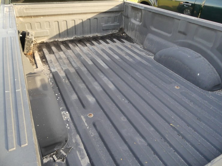 2021-ford-f150-xl-image-7