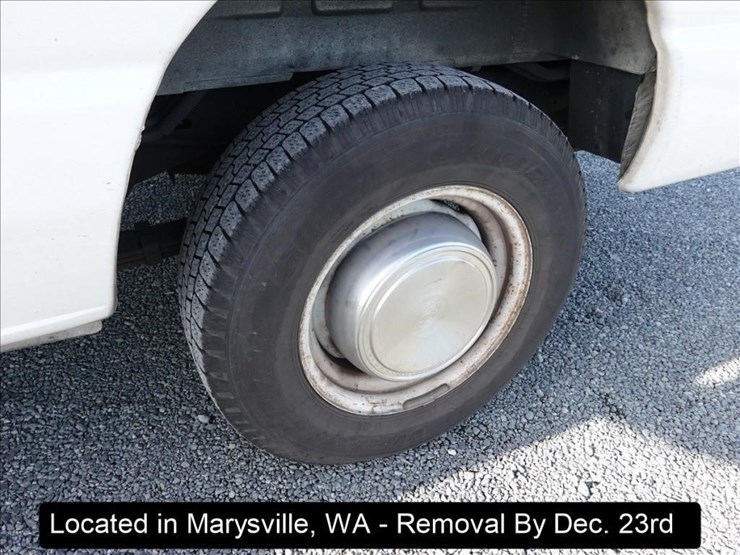 2005-ford-e350-image-17