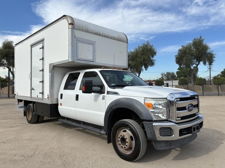 2016-ford-f550-xlt-image-2