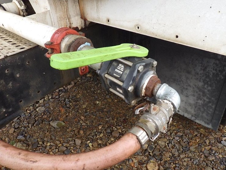 peterbilt-357-image-12