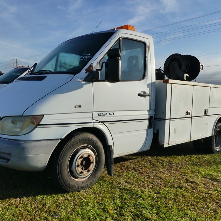 2006 DODGE 3500