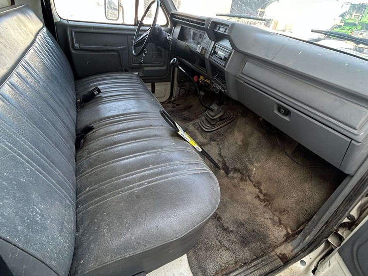 1986-ford-f350-image-18