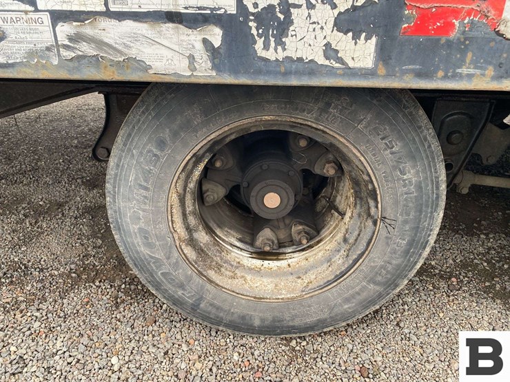 2002-towmaster-t-20-image-15