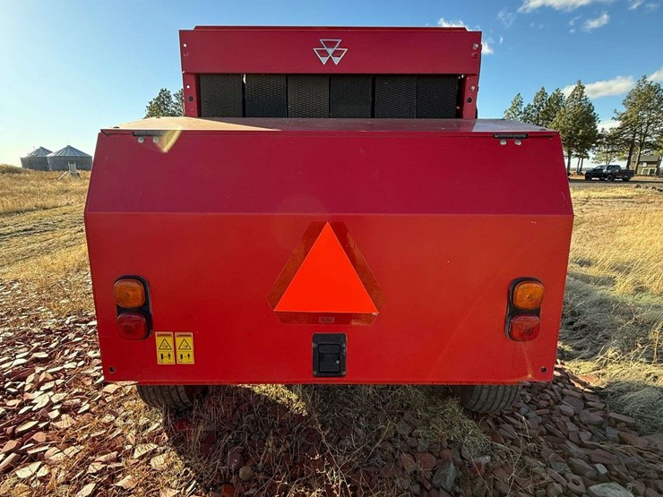 massey-ferguson-1745-image-5