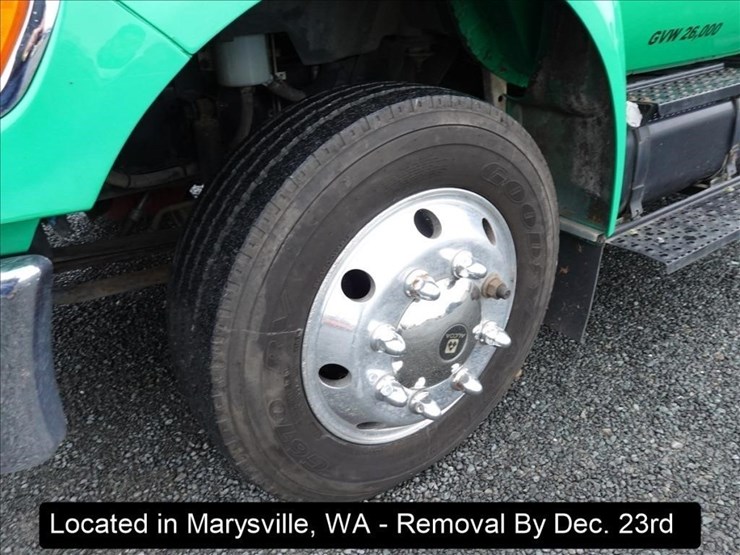 2013-ford-f650-image-22