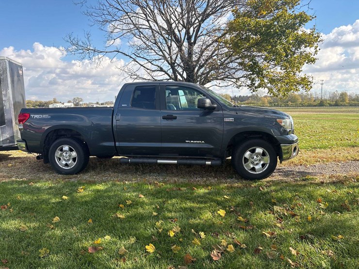 toyota-tundra-image-1