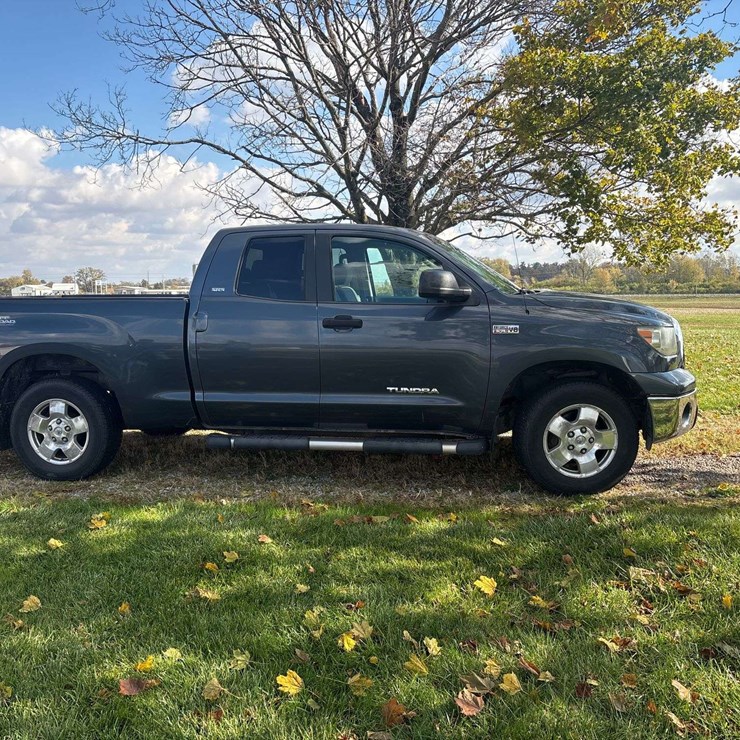 TOYOTA TUNDRA