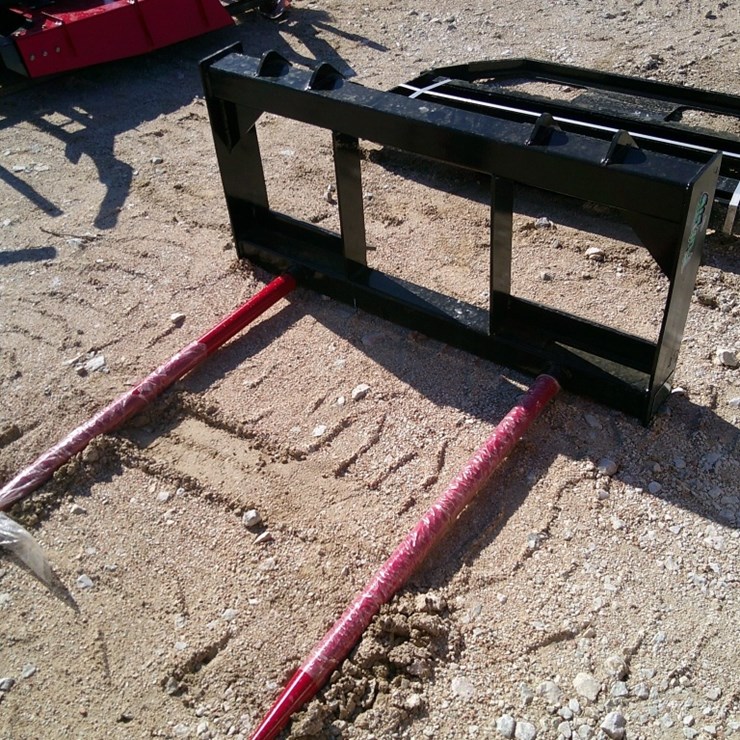 FUTURE BALE FORK F/ SKID STEER