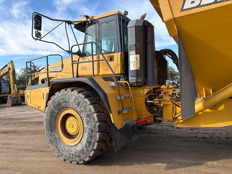 2017-bell-b50d-image-12