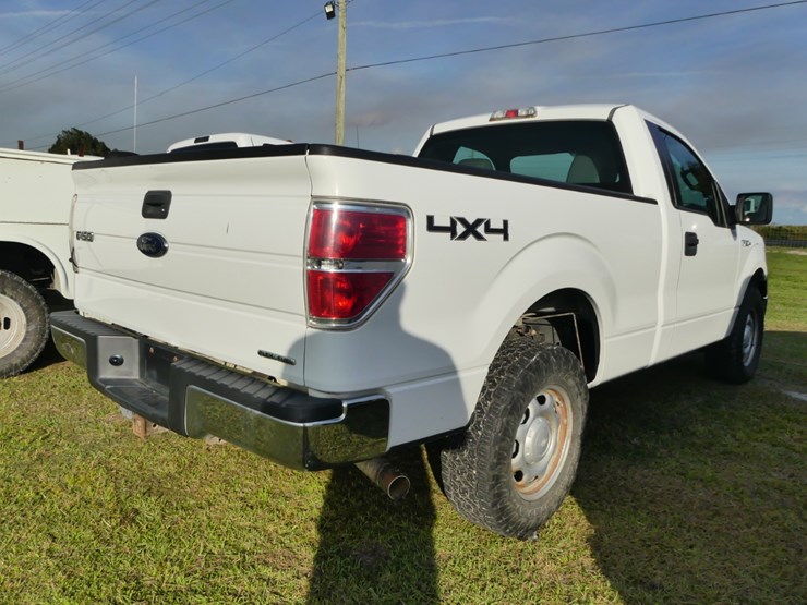 2013-ford-f150-xl-image-4