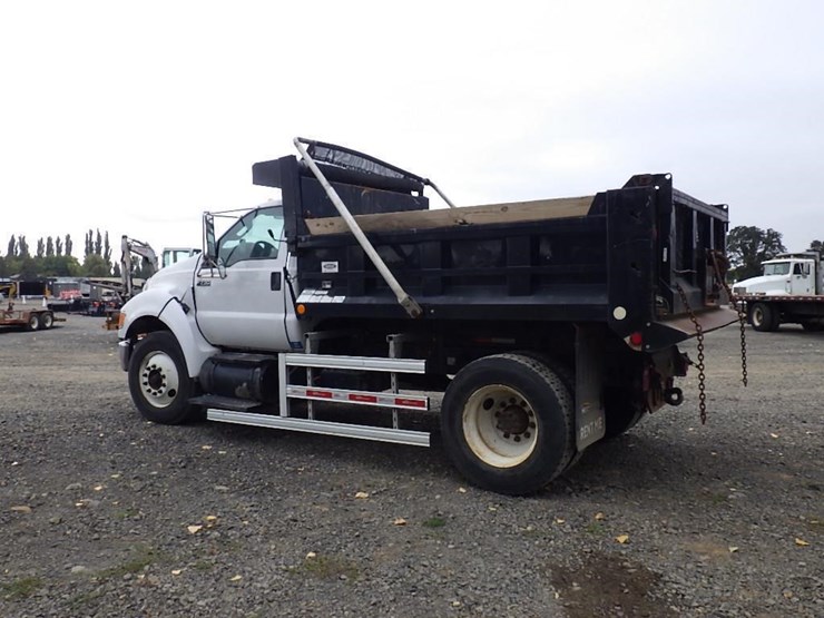 ford-f750-image-7
