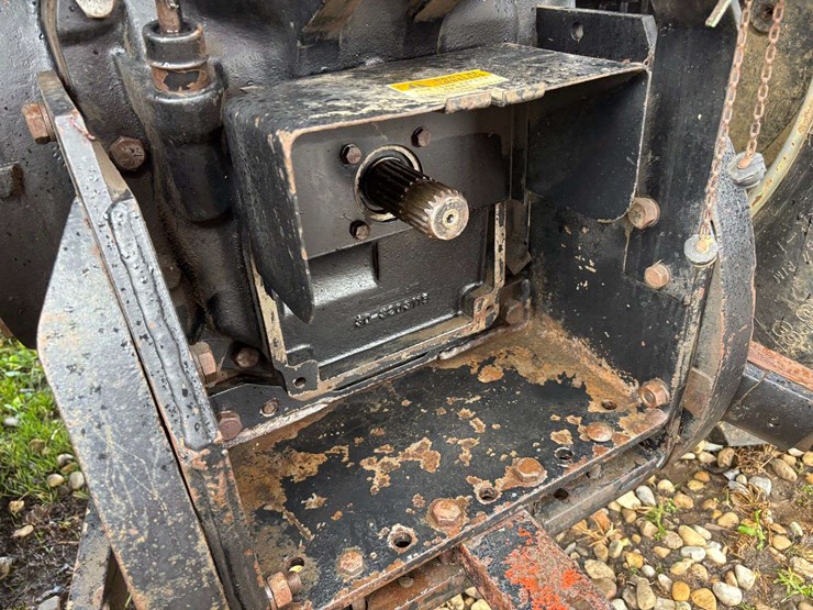 1977-white-2-155-image-9