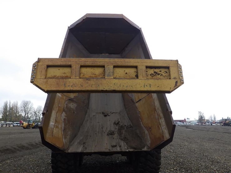 caterpillar-740-image-18