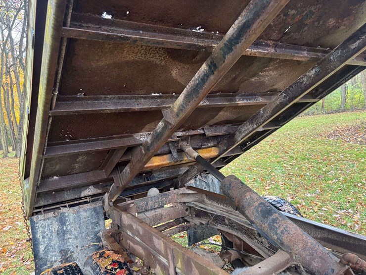 1980-ford-f350-image-15