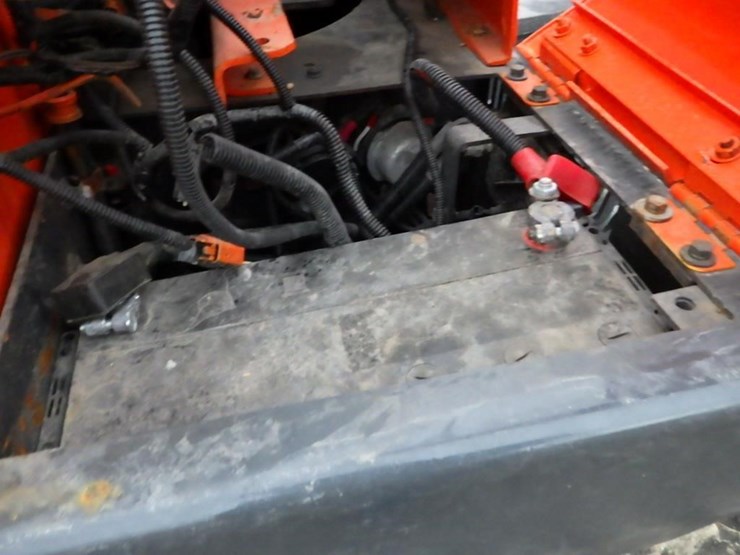 2024-doosan-dx60-9c-hydraulic-excavator-image-16