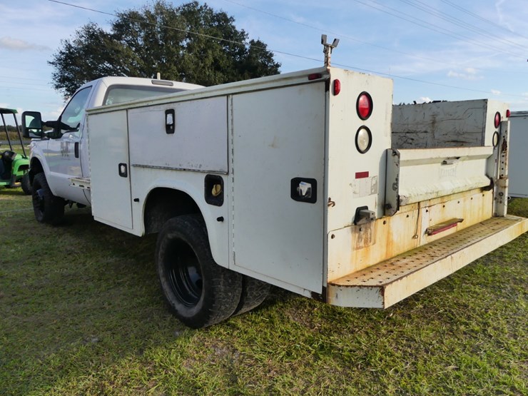 2016-ford-f350-xl-image-3