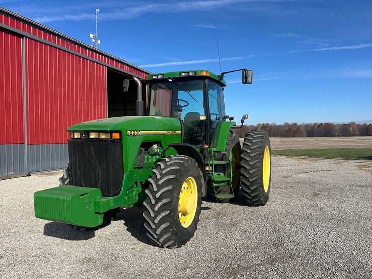 1996-john-deere-8200-image-4
