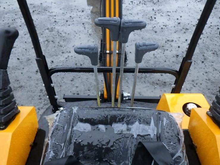 2025-vicsec-15-y-hydraulic-excavator-image-22