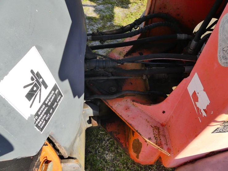 2004-kubota-r520-image-15